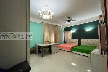 Very Spacious 3486sqft Renovated Unit @ Tiara Kelana Condo, SS7 Kelana Jaya PJ