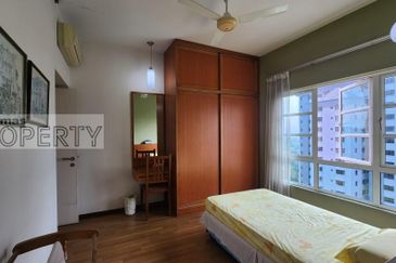 Renovated 1765sf Unit @ Li Villas Condo, Section 16 PJ