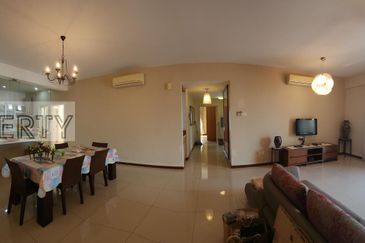 Renovated 1765sf Unit @ Li Villas Condo, Section 16 PJ