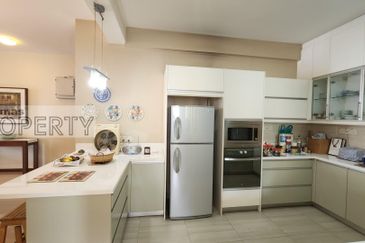 Renovated 1765sf Unit @ Li Villas Condo, Section 16 PJ