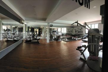 Renovated 1765sf Unit @ Li Villas Condo, Section 16 PJ