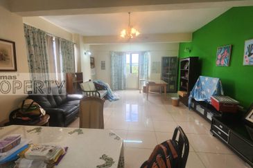 Low/Mid Floor, Well Kept Corner Unit @ Prima 16 Condominium (Chapter 2)