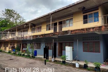 Land with Buildings @ Pulau Sebang, Alor Gajah, Melaka