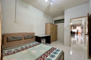 4sty Freehold Shoplot @ Jalan Portugis (near Jalan Kubu and Jonker Walk/Street), Melaka