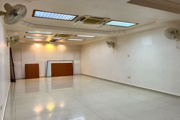 4sty Freehold Shoplot @ Jalan Portugis (near Jalan Kubu and Jonker Walk/Street), Melaka