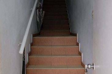 4sty Freehold Shoplot @ Jalan Portugis (near Jalan Kubu and Jonker Walk/Street), Melaka