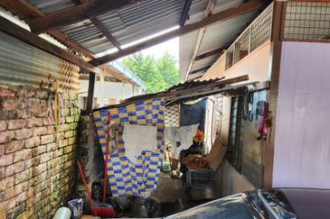 1.5sty Bungalow @ PJU 1 (Kampung Cempaka), PJ