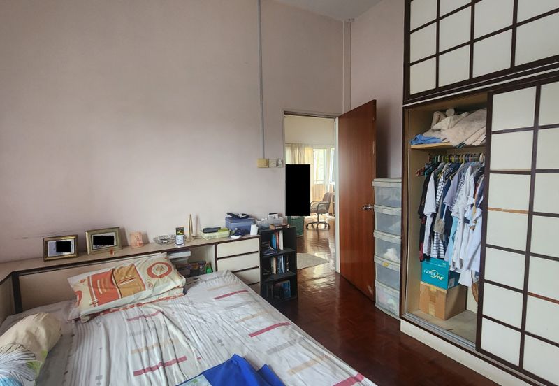 Freehold 2sty Semi-Detached House with Spacious Land @ Ujong Pasir, Melaka