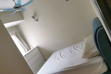 Renovated and Furnished 3sty Terrace House @ Sri Mawar, Kayu Ara, PJ