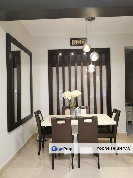 Renovated and Furnished 3sty Terrace House @ Sri Mawar, Kayu Ara, PJ, Selangor, Kayu Ara