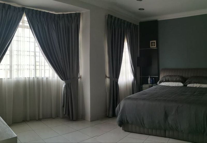 Renovated and Furnished 3sty Terrace House @ Sri Mawar, Kayu Ara, PJ