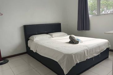 Freehold Residential Land with 3sty Building (Operating as Budget Hotel) @ Klebang Besar, Melaka Tengah