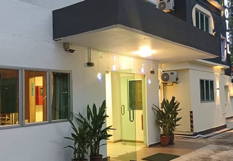 Freehold Residential Land with 3sty Building (Operating as Budget Hotel) @ Klebang Besar, Melaka Tengah