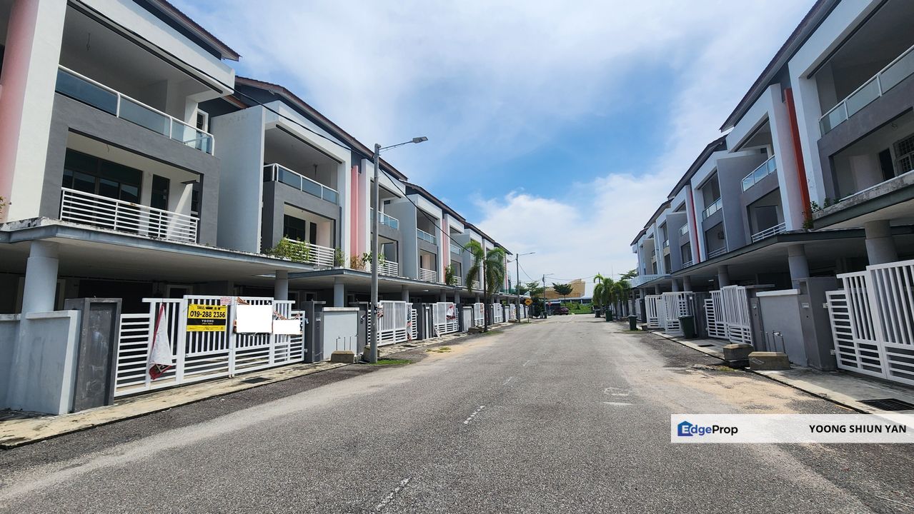 3sty Link House, 7r6b @ Taman Kota Syahbandar, Kota Laksamana, Melaka, Melaka Tengah