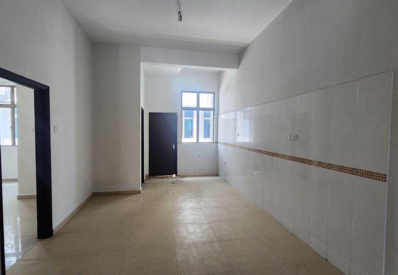 3sty Link House, 7r6b @ Taman Kota Syahbandar, Kota Laksamana