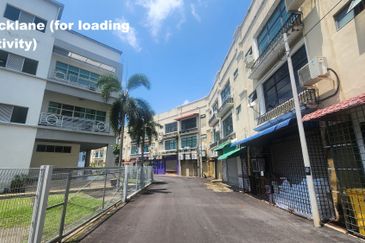 5sty Commercial Building, Face Busy AMJ highway and Road Junction @ Bukit Baru, Melaka Tengah