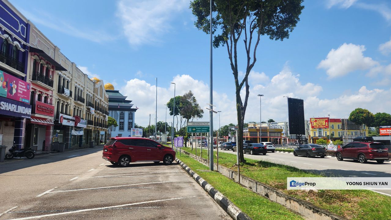 5sty Commercial Building, Face Busy AMJ highway and Road Junction @ Bukit Baru, Melaka Tengah, Melaka, Melaka Tengah