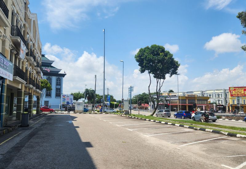 5sty Commercial Building, Face Busy AMJ highway and Road Junction @ Bukit Baru, Melaka Tengah