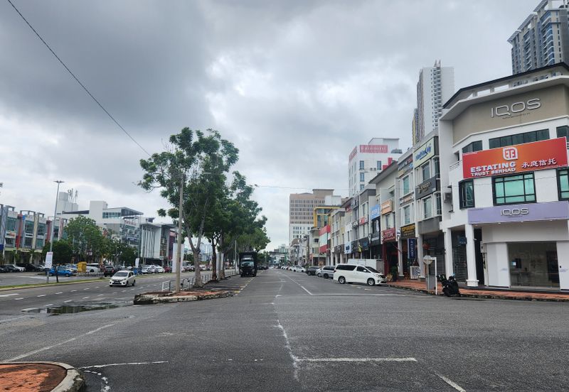 Hotel Building in a Fast Developing Area @ Pusat Perniagaan Kota Syahbandar, Kawasan Bandar VI