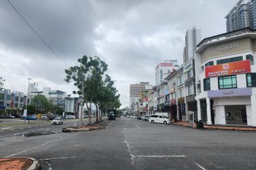 Hotel Building in a Fast Developing Area @ Pusat Perniagaan Kota Syahbandar, Kawasan Bandar VI