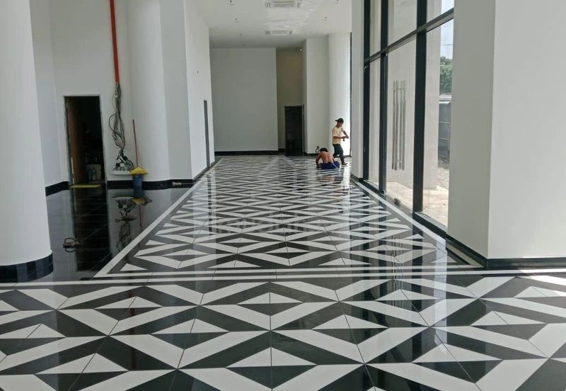 Hotel Building in a Fast Developing Area @ Pusat Perniagaan Kota Syahbandar, Kawasan Bandar VI