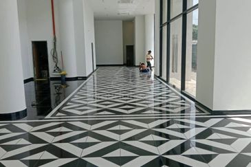 Hotel Building in a Fast Developing Area @ Pusat Perniagaan Kota Syahbandar, Kawasan Bandar VI