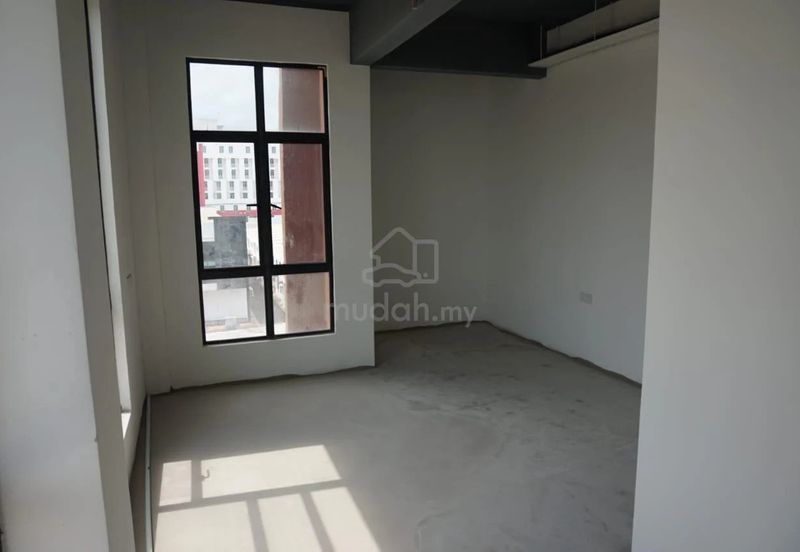 Hotel Building in a Fast Developing Area @ Pusat Perniagaan Kota Syahbandar, Kawasan Bandar VI