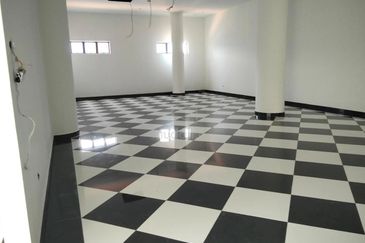 Hotel Building in a Fast Developing Area @ Pusat Perniagaan Kota Syahbandar, Kawasan Bandar VI