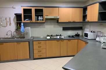 Renovated and Furnished Unit @ Pasir Mutiara Condo, Ujong Pasir