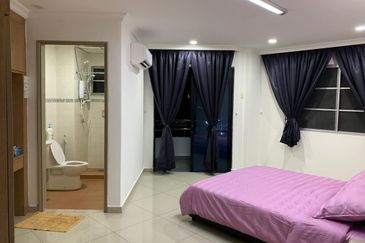 Renovated and Furnished Unit @ Pasir Mutiara Condo, Ujong Pasir