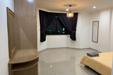 Renovated and Furnished Unit @ Pasir Mutiara Condo, Ujong Pasir