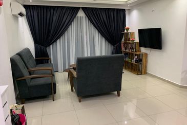 Renovated and Furnished Unit @ Pasir Mutiara Condo, Ujong Pasir