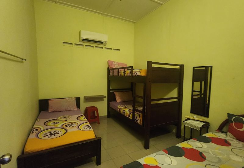 2 Adjacent Units of 1sty Semi-D Houses, Suitable as Homestay/Airbnb @ Malim Jaya, Bachang
