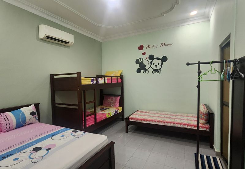 2 Adjacent Units of 1sty Semi-D Houses, Suitable as Homestay/Airbnb @ Malim Jaya, Bachang