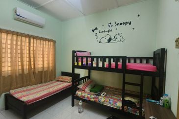 Renovated Furnished 1sty Semi-D House, Suitable as Homestay/Airbnb @ Malim Jaya, Bachang