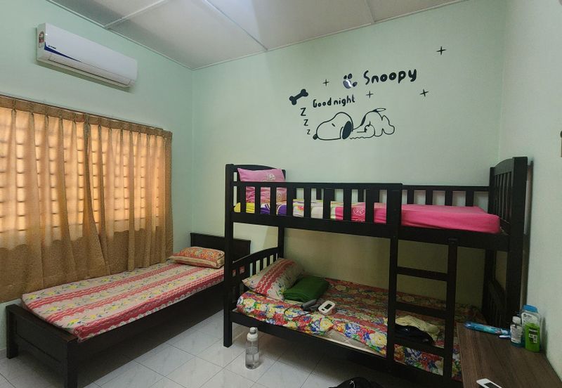 Renovated Furnished 1sty Semi-D House, Suitable as Homestay/Airbnb @ Malim Jaya, Bachang