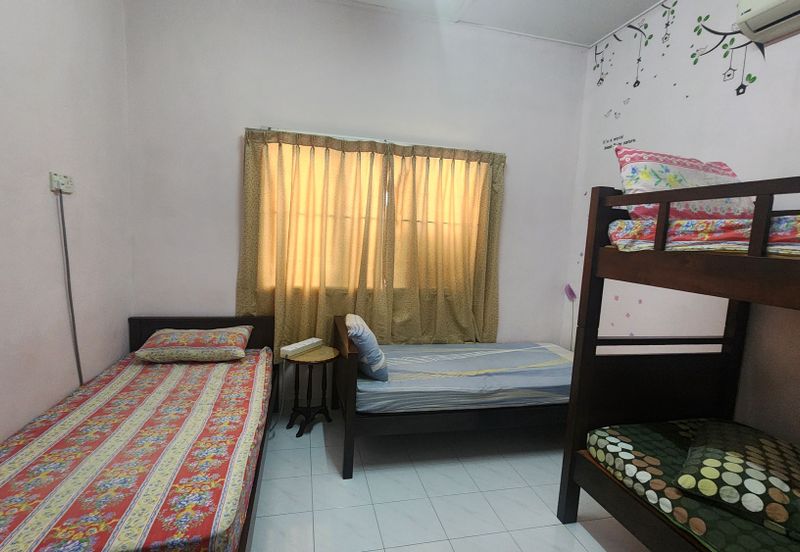 Renovated Furnished 1sty Semi-D House, Suitable as Homestay/Airbnb @ Malim Jaya, Bachang
