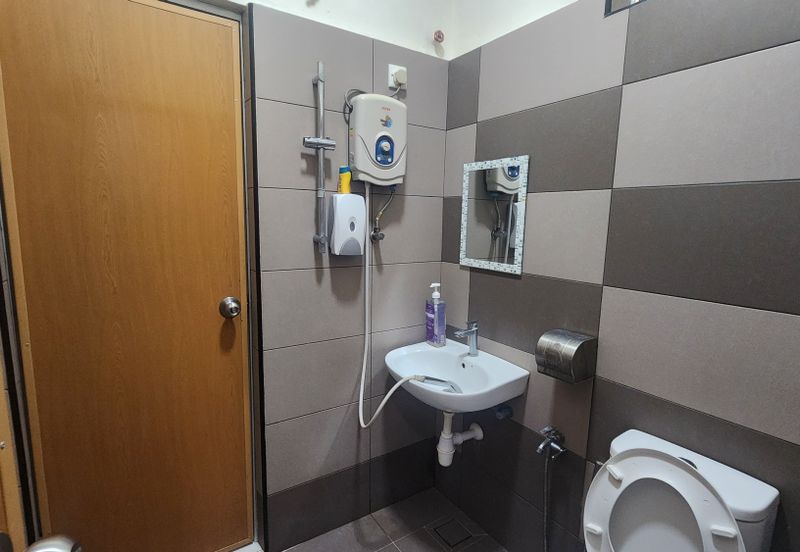 Renovated Furnished 1sty Semi-D House, Suitable as Homestay/Airbnb @ Malim Jaya, Bachang