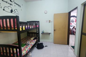 Renovated Furnished 1sty Semi-D House, Suitable as Homestay/Airbnb @ Malim Jaya, Bachang