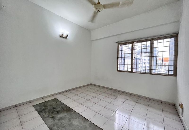 High Floor 1595sqft Unit @ Tiara Kelana Condo, SS7 Kelana Jaya PJ