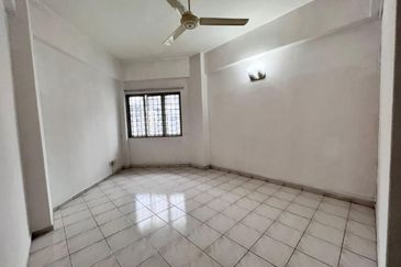 High Floor 1595sqft Unit @ Tiara Kelana Condo, SS7 Kelana Jaya PJ