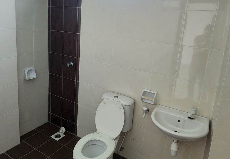 3sty Corner Link House, 7r6b @ Taman Kota Syahbandar, Kota Laksamana