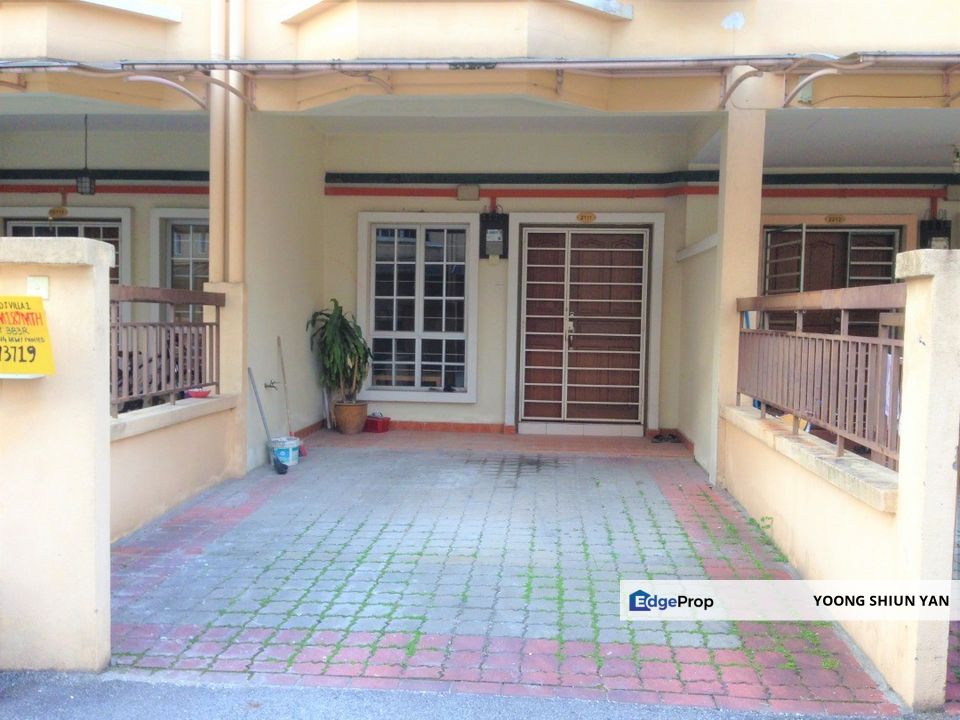 1.5sty Townhouse @ DJ Villa (beside Damansara Jaya), Selangor, Kayu Ara