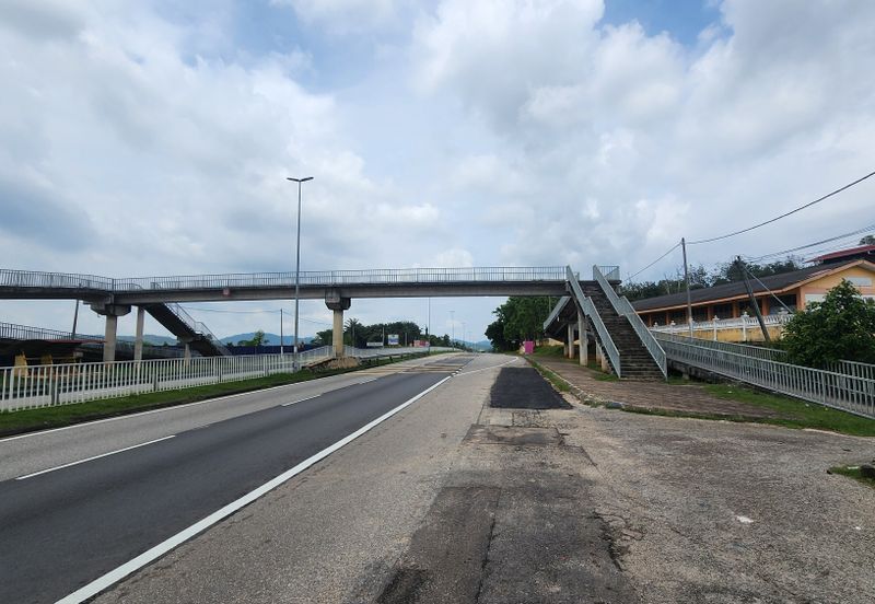 Land Along AMJ Highway @ Pegoh, Alor Gajah