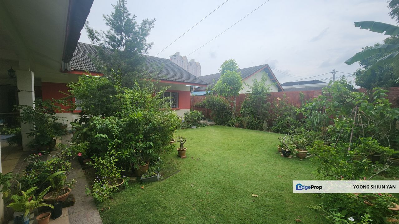 1sty Freehold Bungalow @ Taman Muhibbah, Klebang Besar, Melaka, Klebang