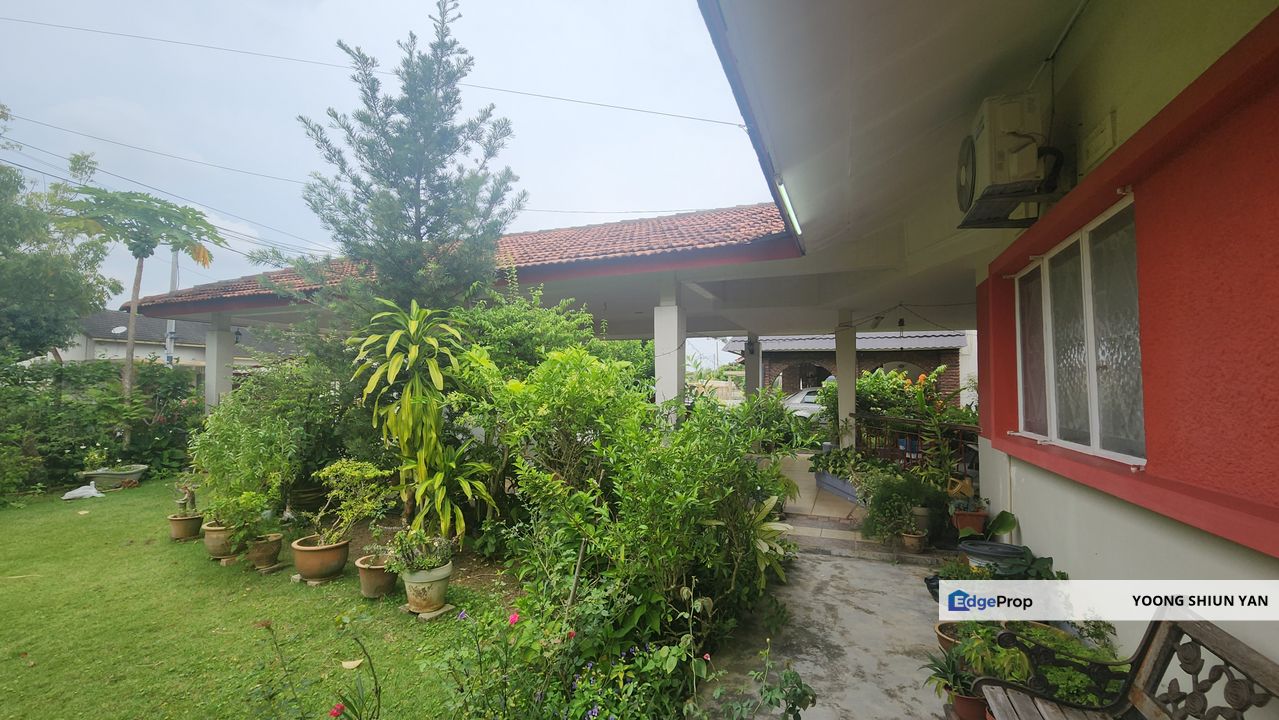 1sty Freehold Bungalow @ Taman Muhibbah, Klebang Besar, Melaka, Klebang