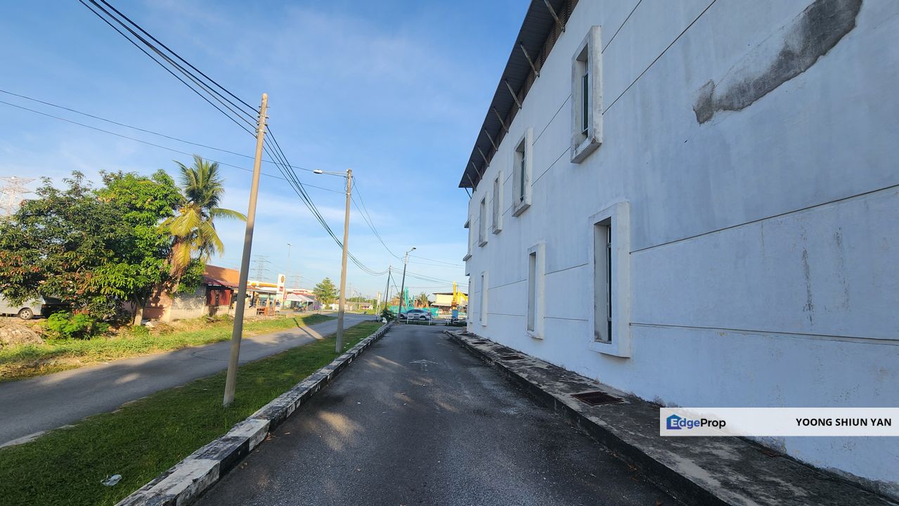 2sty Shoplot, Face Busy Main Road @ Malim Jaya, Bachang, Melaka, 