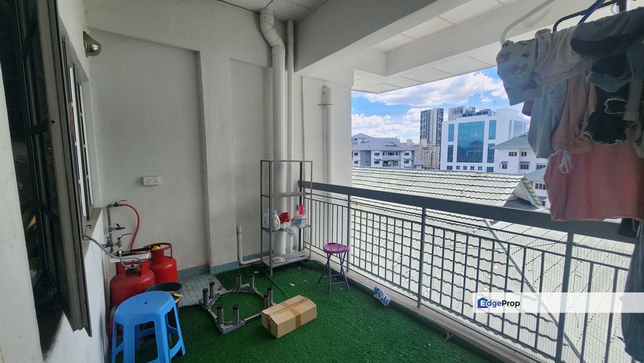 Spacious Penthouse Unit @ Tiara Kelana Condo, Kelana Jaya PJ, Selangor, 