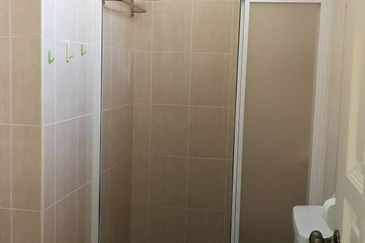 2.5sty Freehold Semi-D House @ Taman Kasturi, Semabok, Ujong Pasir