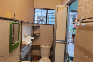 1sty Corner Terrace House @ Malim Jaya, Batu Berendam, Melaka